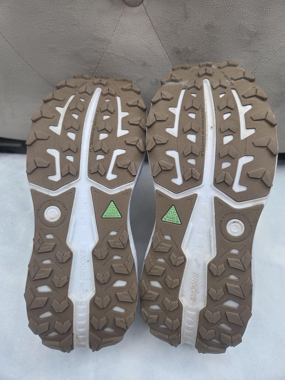 Brooks Caldera 7 Women’s Size 11 Chateau Grey White Sand Trail Running Shoes - Picture 6 of 10